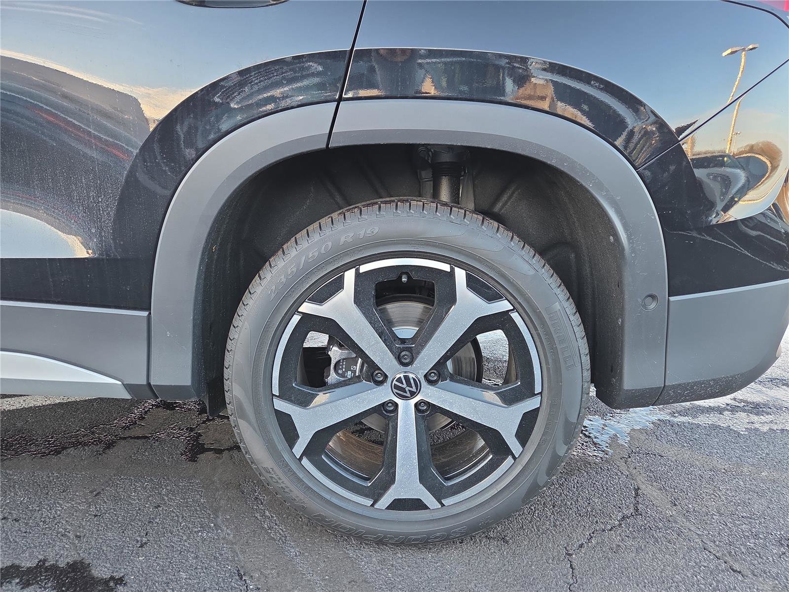 New 2026 Volkswagen Tiguan SE image 10