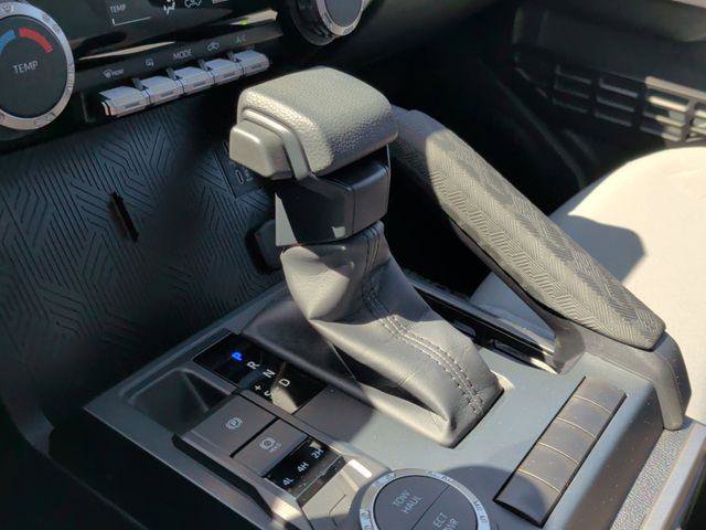 Certified 2026 Toyota Tacoma SR5 AWD/4WD image 22