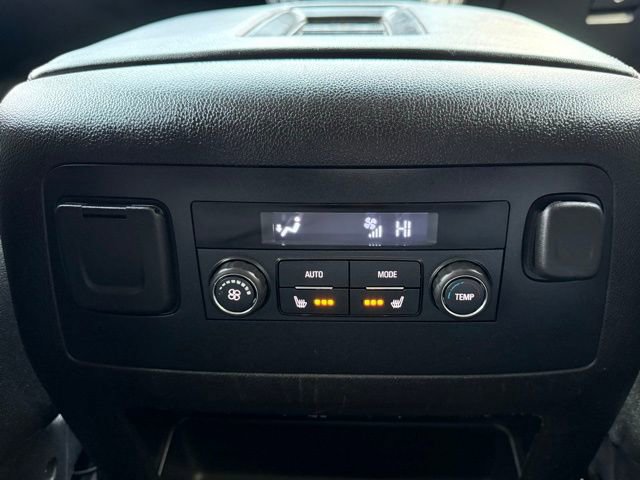 Used 2017 GMC Yukon SLT image 37