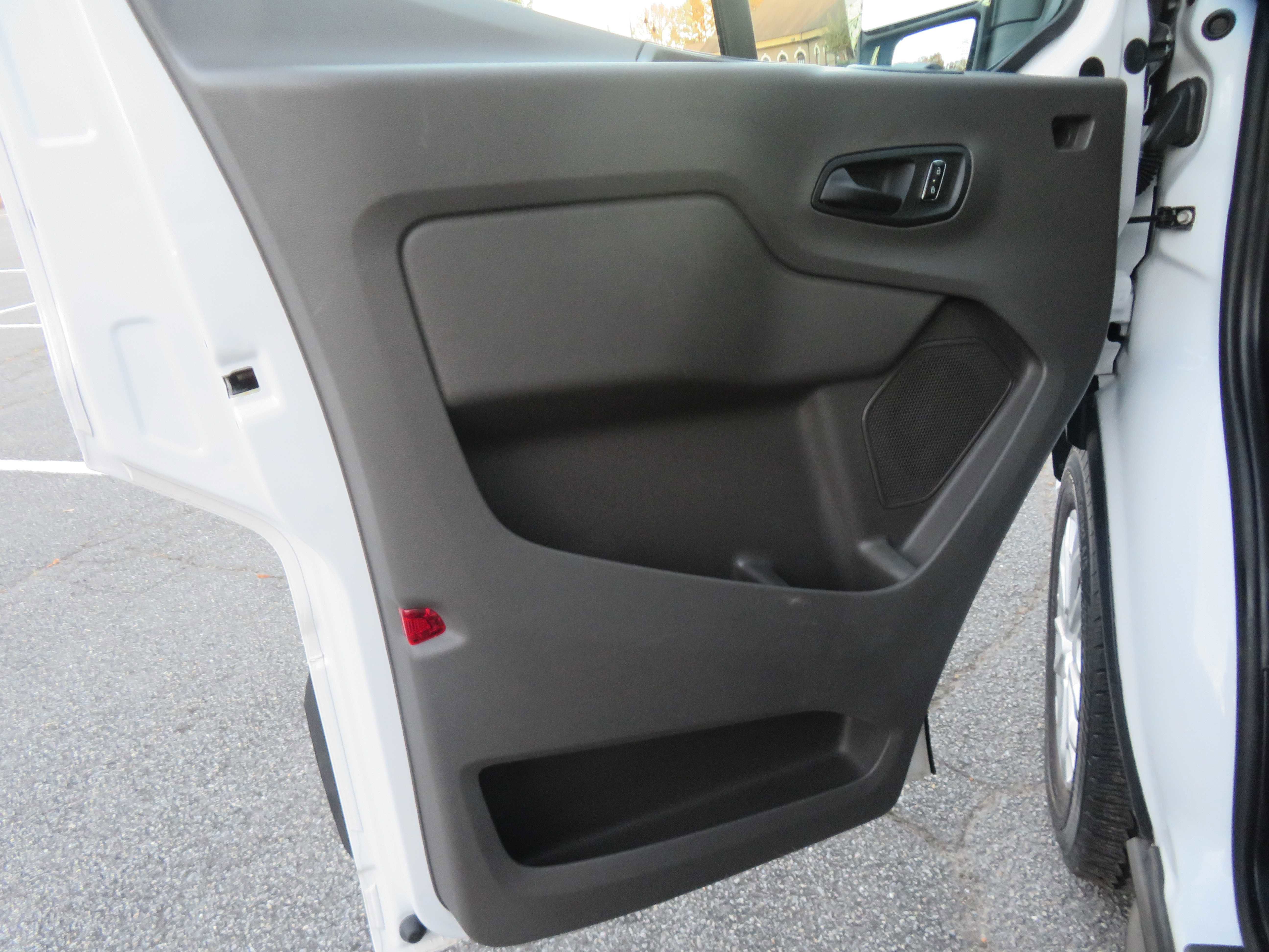 Used 2024 Ford Transit 350 XLT image 13