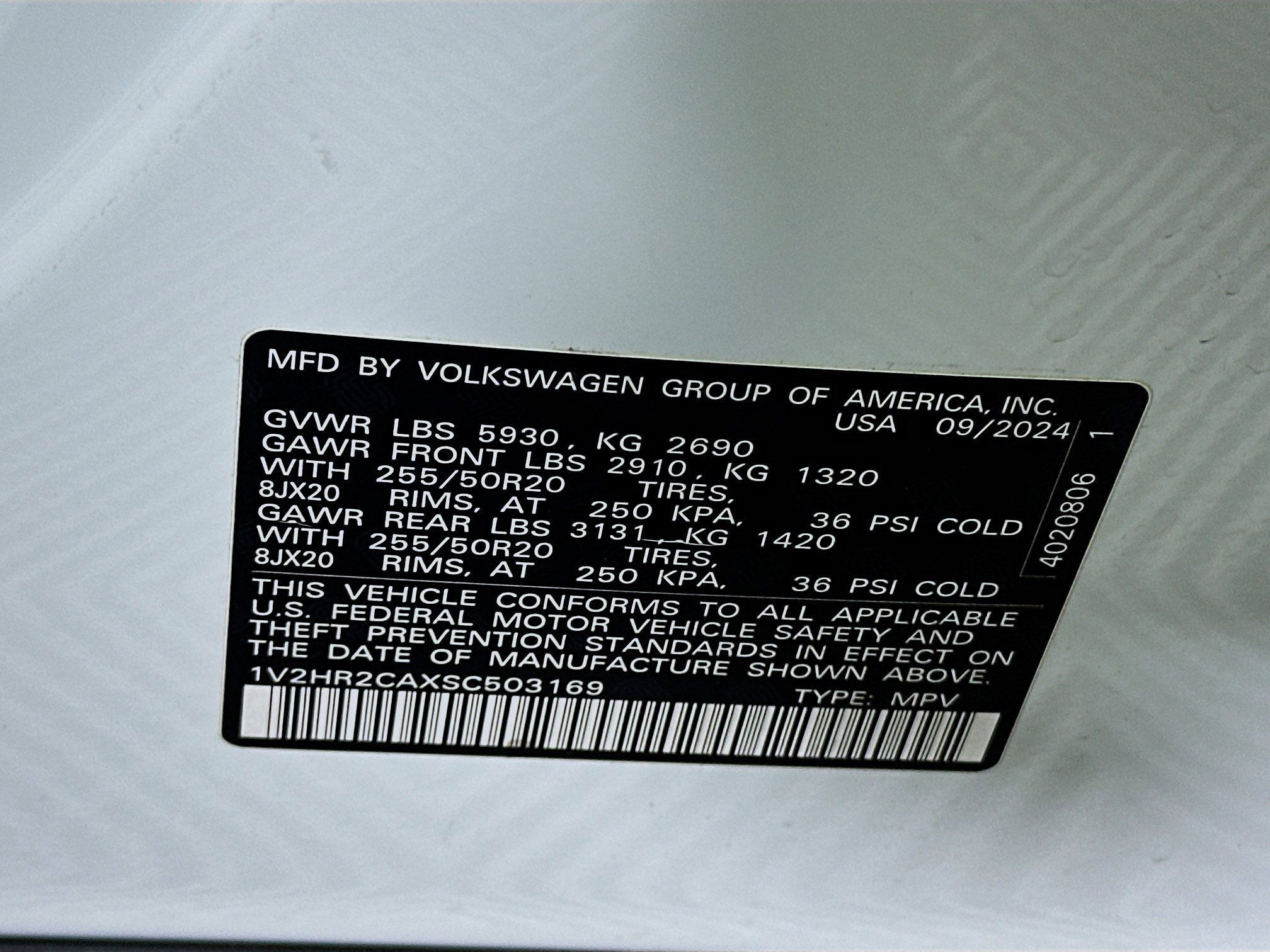 Used 2025 Volkswagen Atlas SE image 12