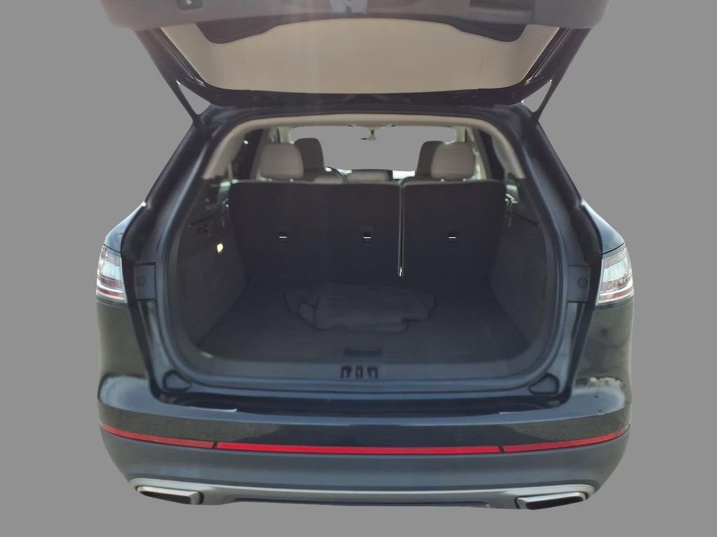 Certified 2023 Lincoln Nautilus FWD image 8