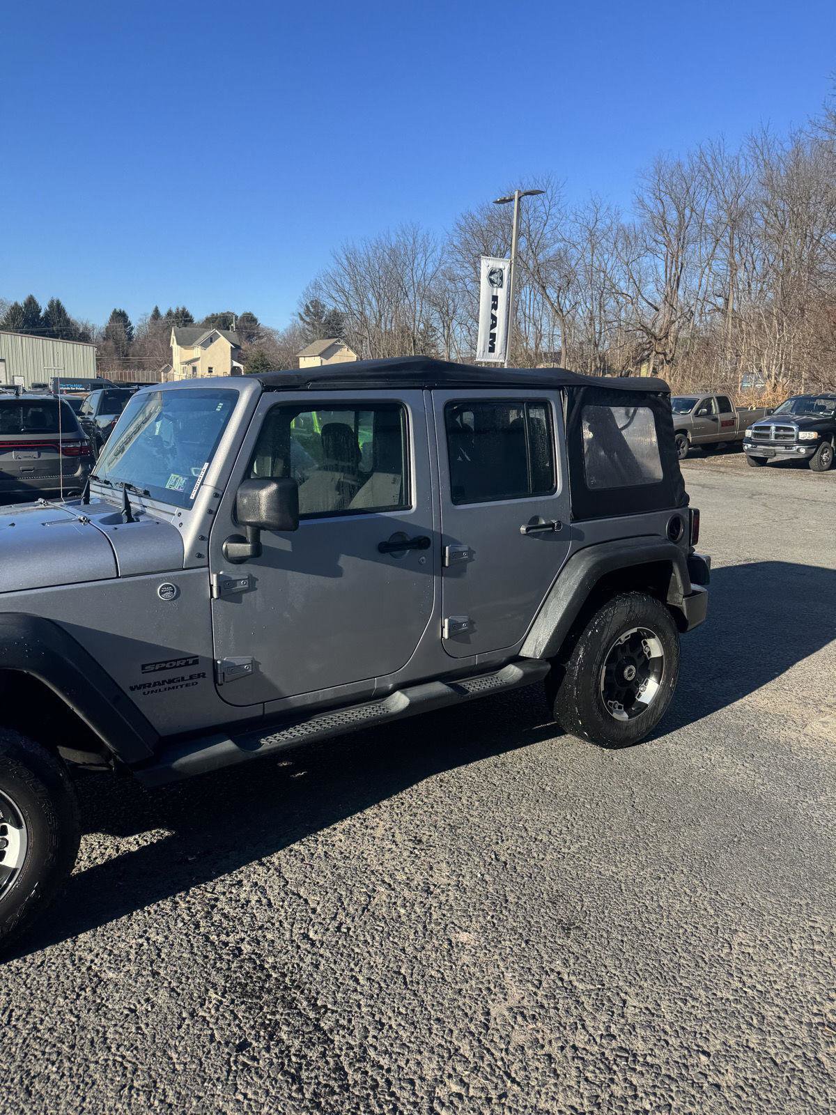 Used 2013 Jeep Wrangler Unlimited Sport image 4