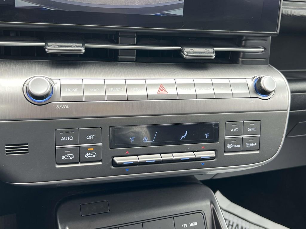 Certified 2024 Hyundai Kona SEL w/ Convenience Package image 32