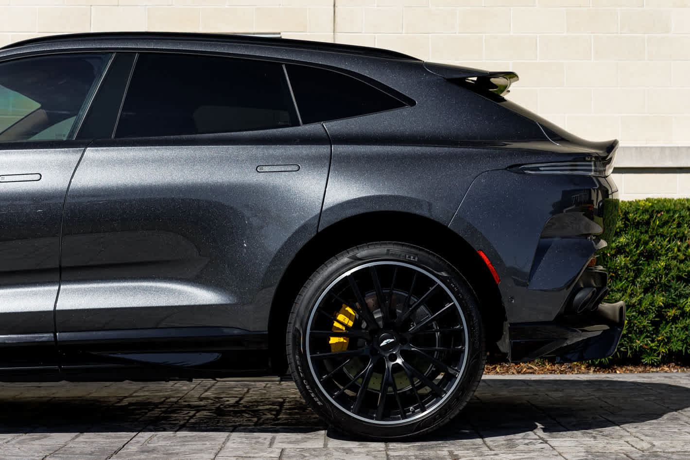 Used 2023 Aston Martin DBX 707 image 38