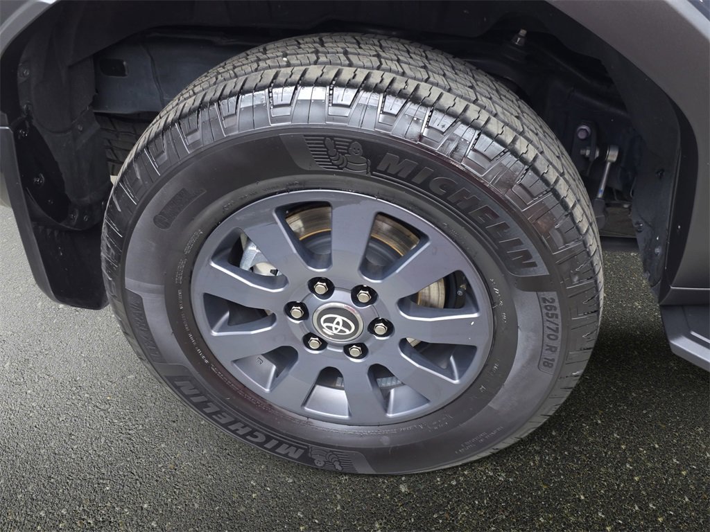 Used 2024 Toyota Land Cruiser image 33