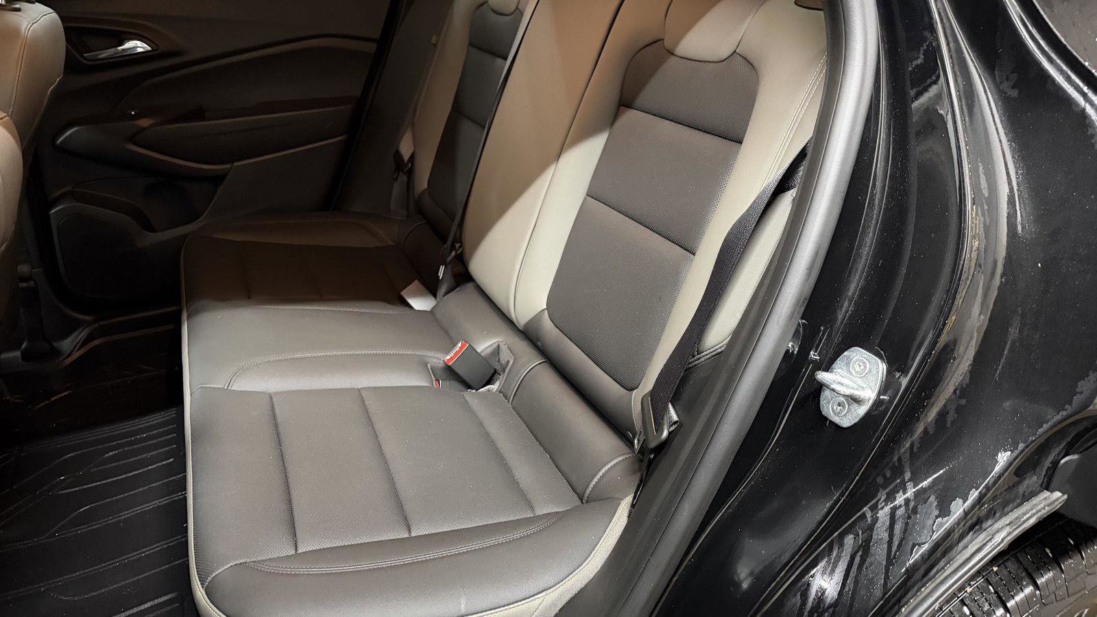 Used 2024 Chevrolet Trax ACTIV w/ Driver Confidence Package image 20