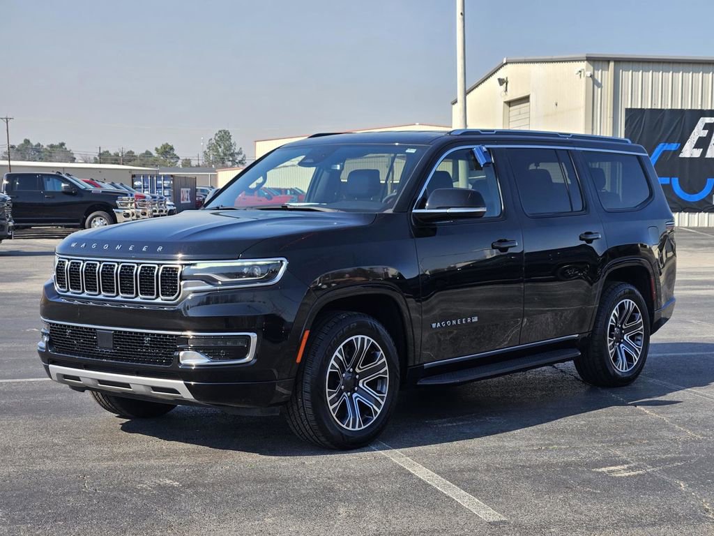 Used 2024 Jeep Wagoneer Series II w/ Flexible Seating Group image 3