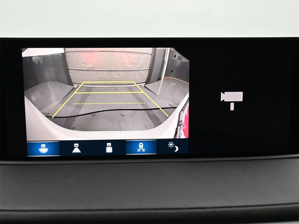 Used 2024 Acura MDX SH-AWD w/ Technology Package image 15