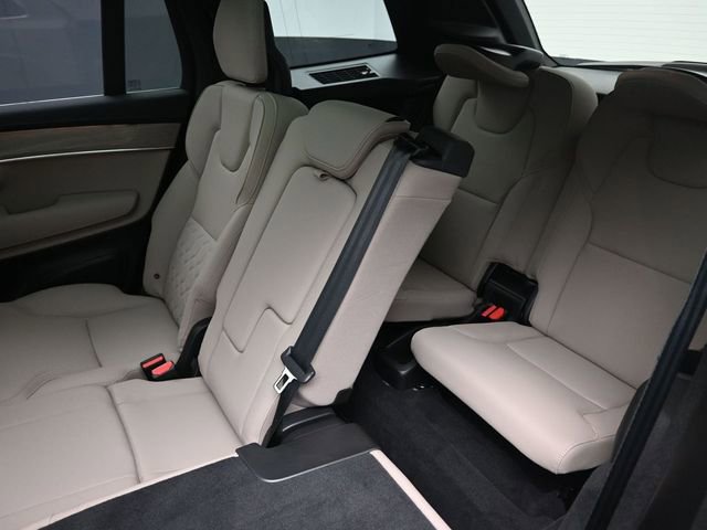 Used 2026 Volvo XC90 B6 Plus w/ Protection Package Premier image 22