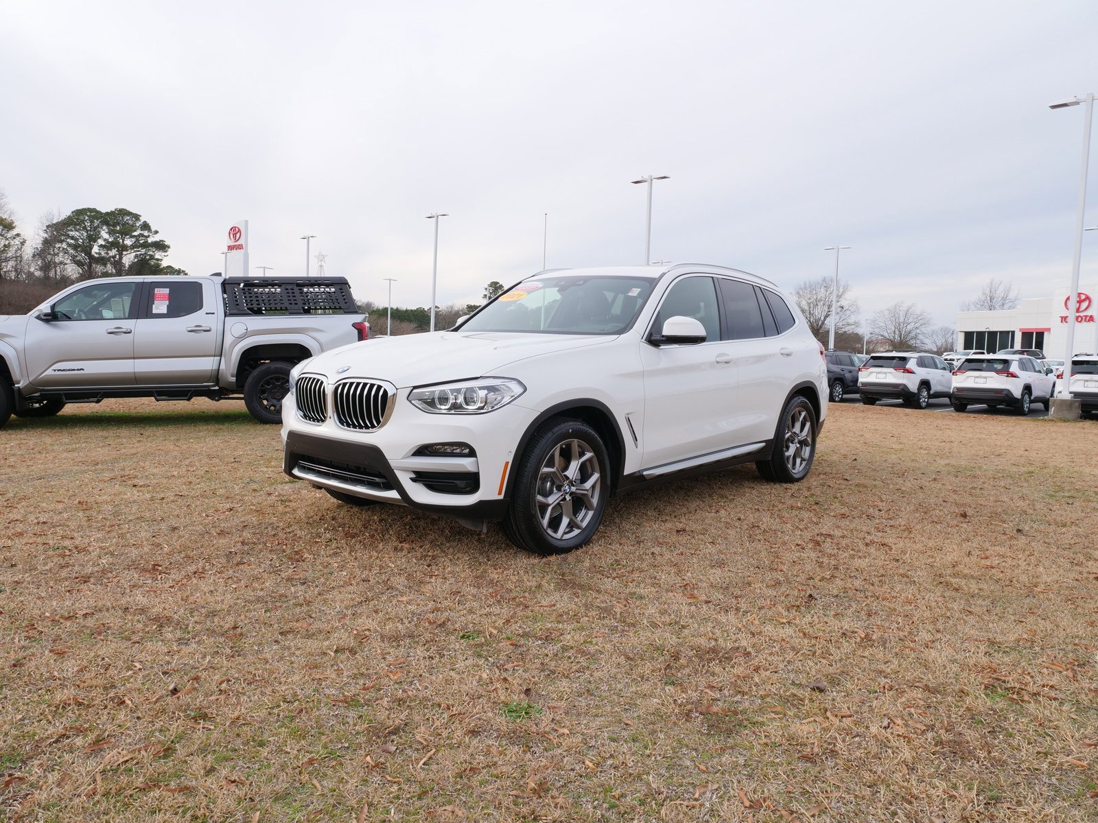 Used 2021 BMW X3 xDrive30i w/ Premium Package image 8
