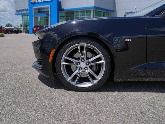 Used 2019 Chevrolet Camaro SS RWD image 11