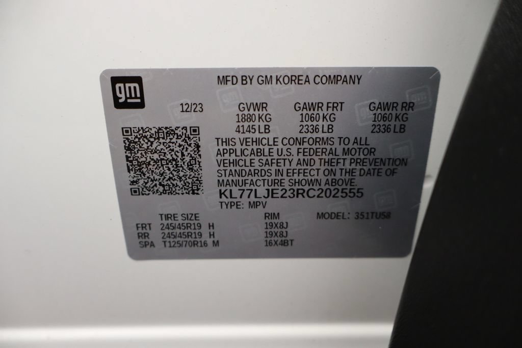 Used 2024 Chevrolet Trax RS w/ Sunroof Package FWD image 44