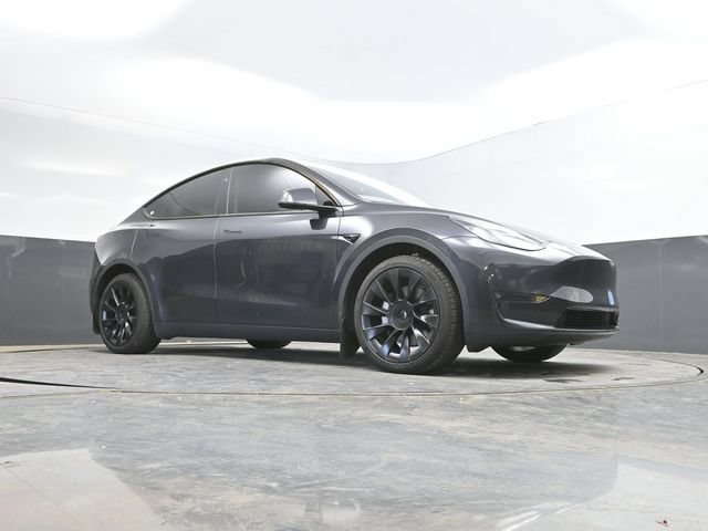 Used 2024 Tesla Model Y Long Range AWD/4WD image 38