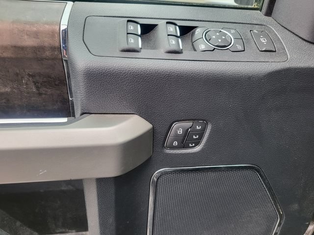 Used 2022 Ford F350 Lariat RWD image 9
