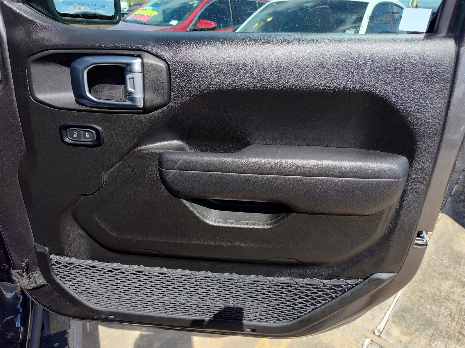 Used 2025 Jeep Gladiator Sport image 22