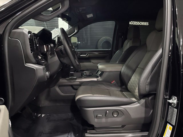 Used 2026 Chevrolet Silverado 2500 ZR2 AWD/4WD image 12