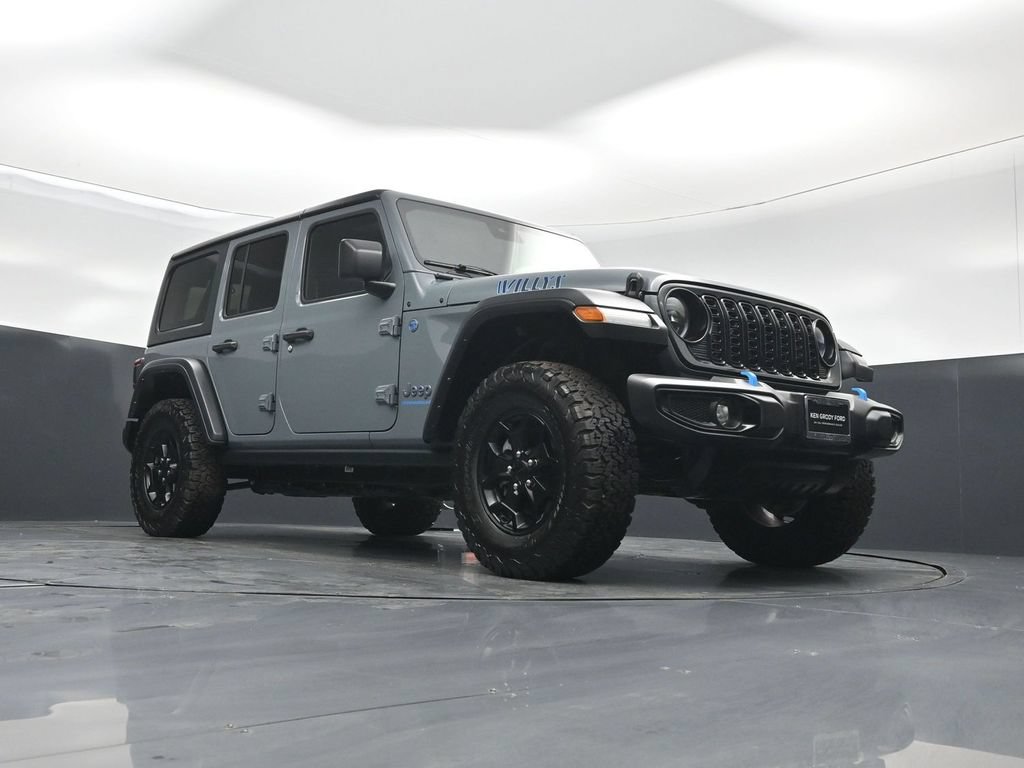 Used 2024 Jeep Wrangler Unlimited AWD/4WD image 46