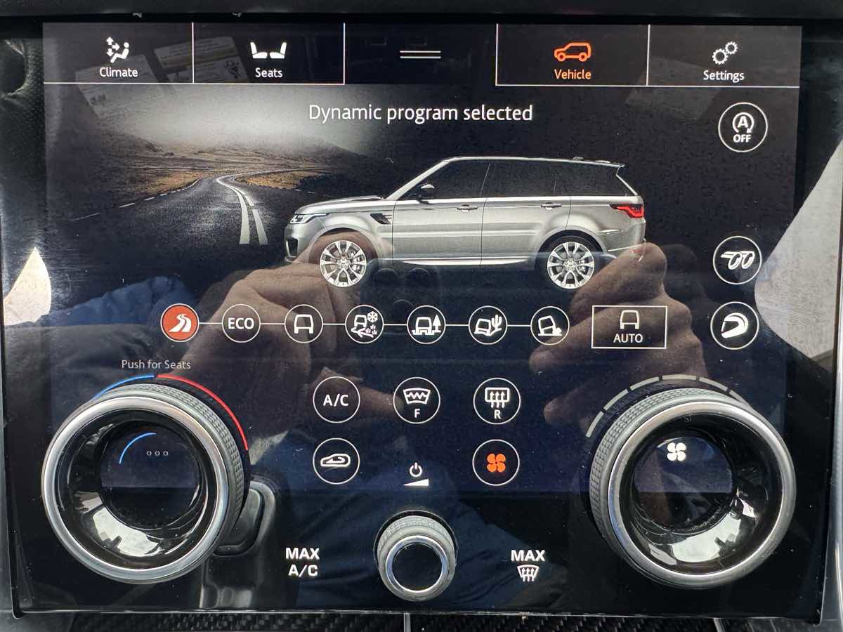 Used 2019 Land Rover Range Rover Sport SVR AWD/4WD image 19