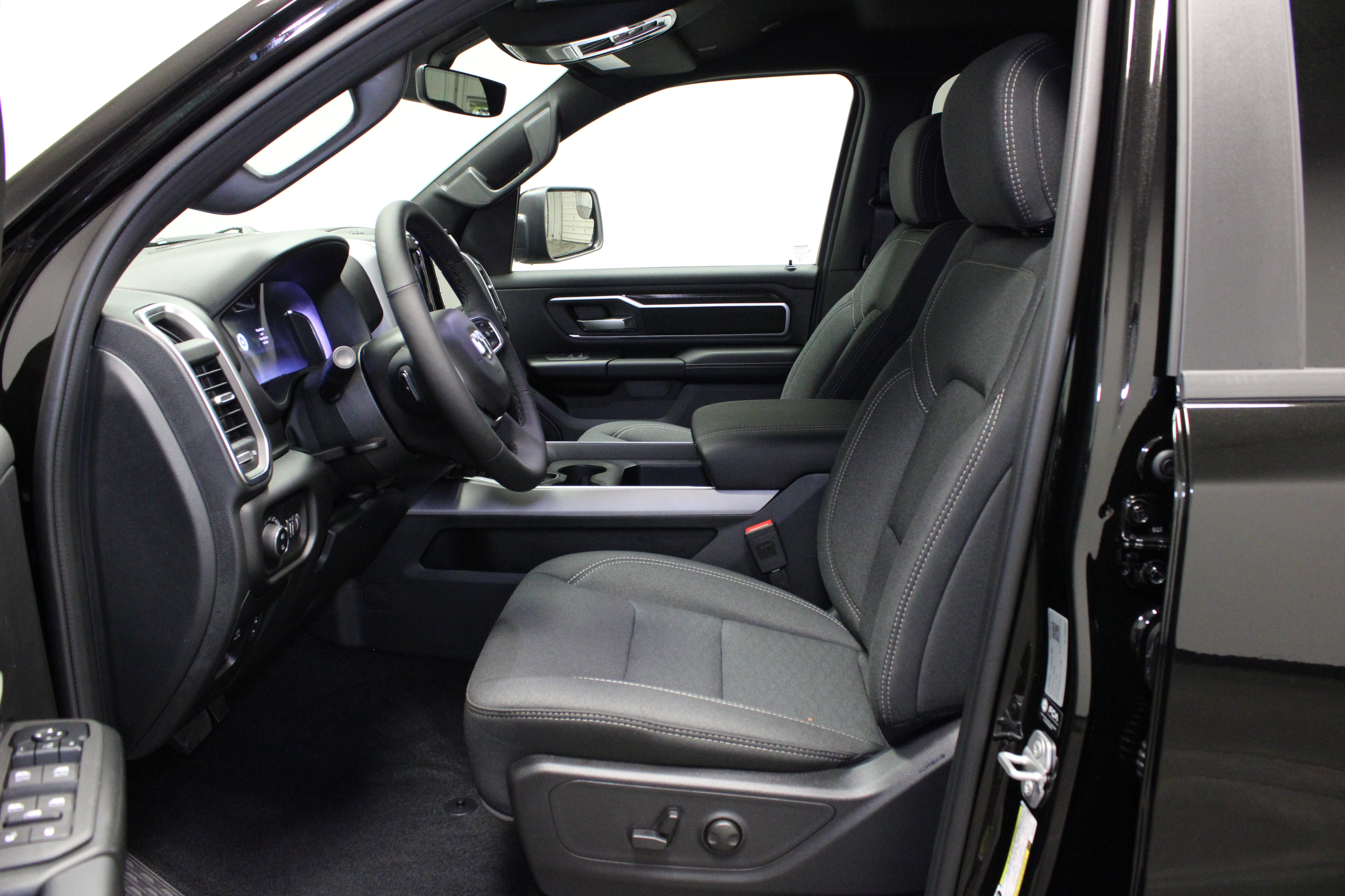 New 2027 RAM 1500 Big Horn AWD/4WD image 19