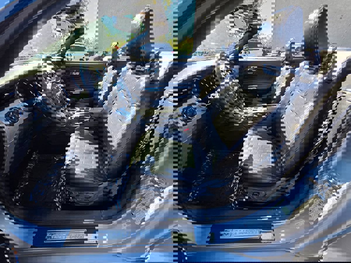 Used 2020 Ford Mustang Premium image 17