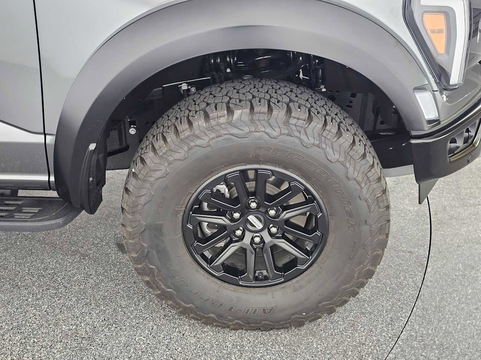 Used 2025 Ford F150 Raptor image 9