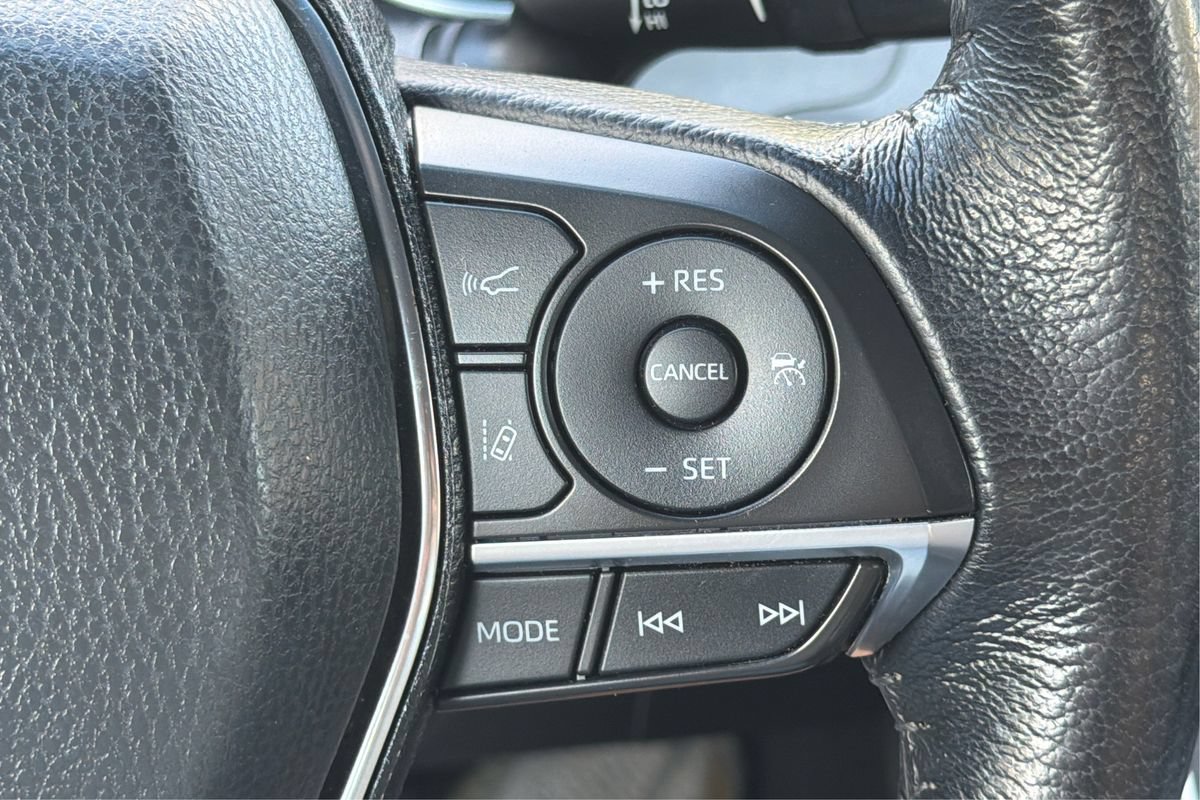 Used 2019 Toyota Avalon XLE w/ Moonroof Package FWD image 35