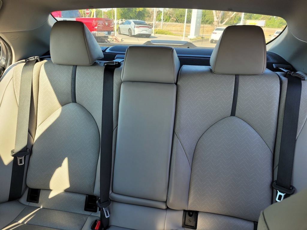 Used 2024 Toyota Camry XLE w/ Navigation Package FWD image 10