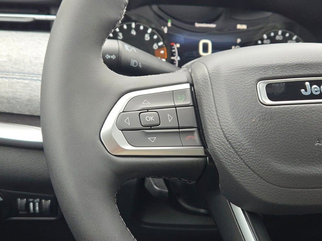 New 2026 Jeep Compass Latitude image 29