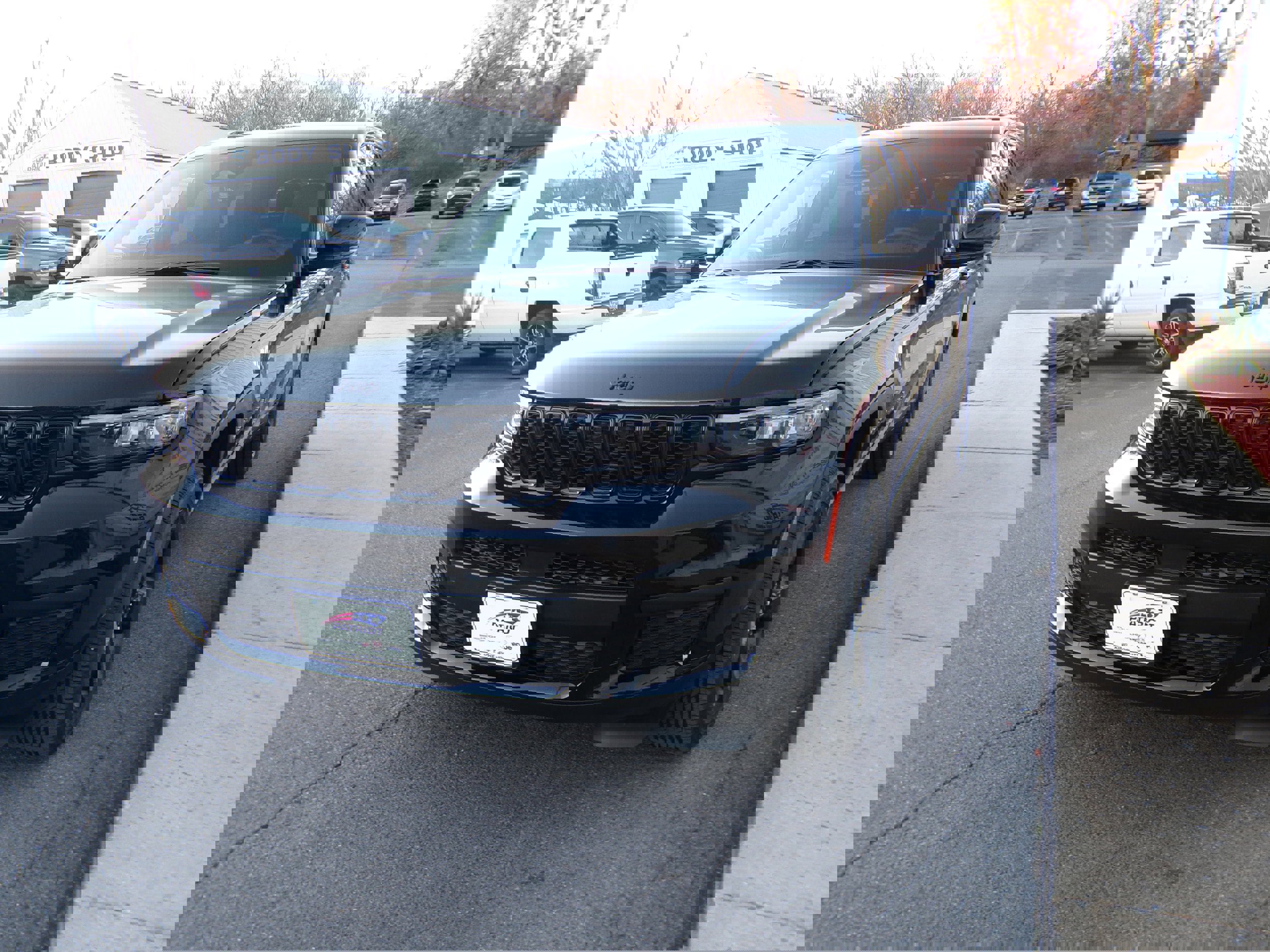 New 2025 Jeep Grand Cherokee L Altitude image 2