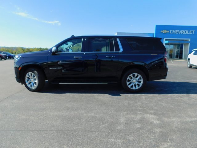 Used 2024 Chevrolet Suburban Premier w/ Premium Package image 10