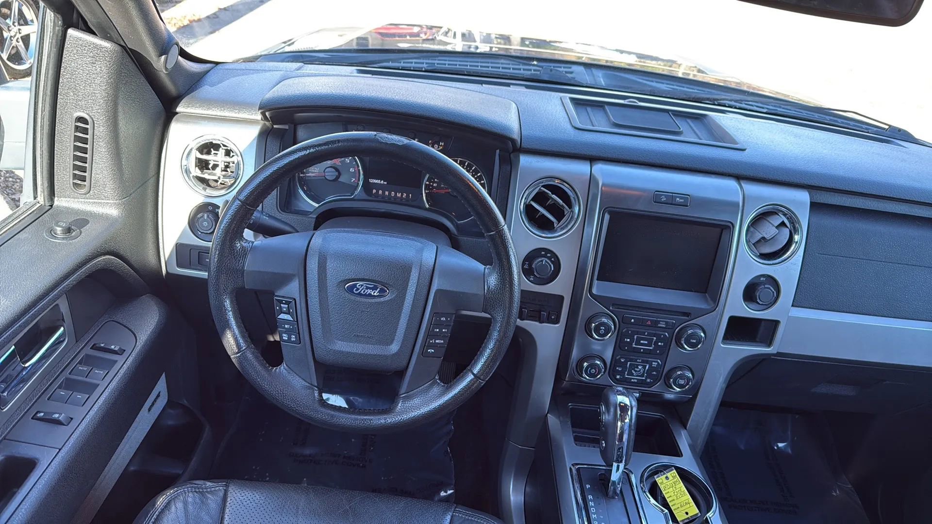 Used 2014 Ford F150 FX4 w/ Equipment Group 402A Luxury image 29