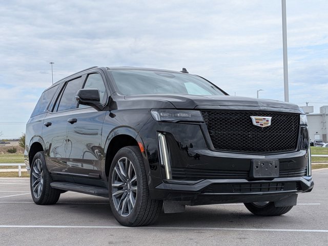 Used 2023 Cadillac Escalade Sport image 3
