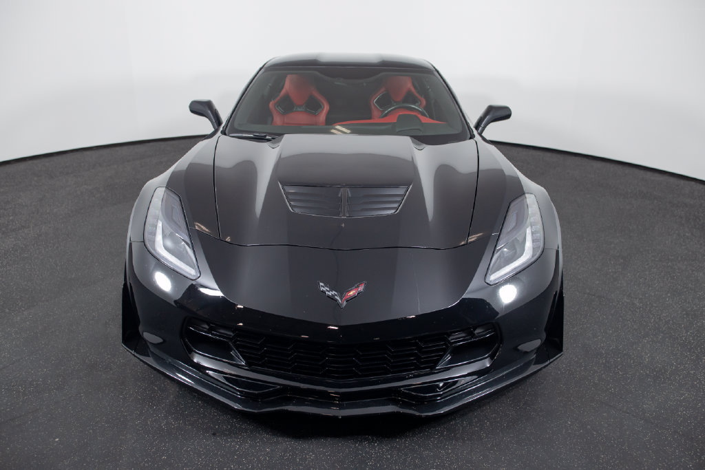 Used 2015 Chevrolet Corvette Z06 w/ 3LZ Preferred Equipment Group RWD image 24