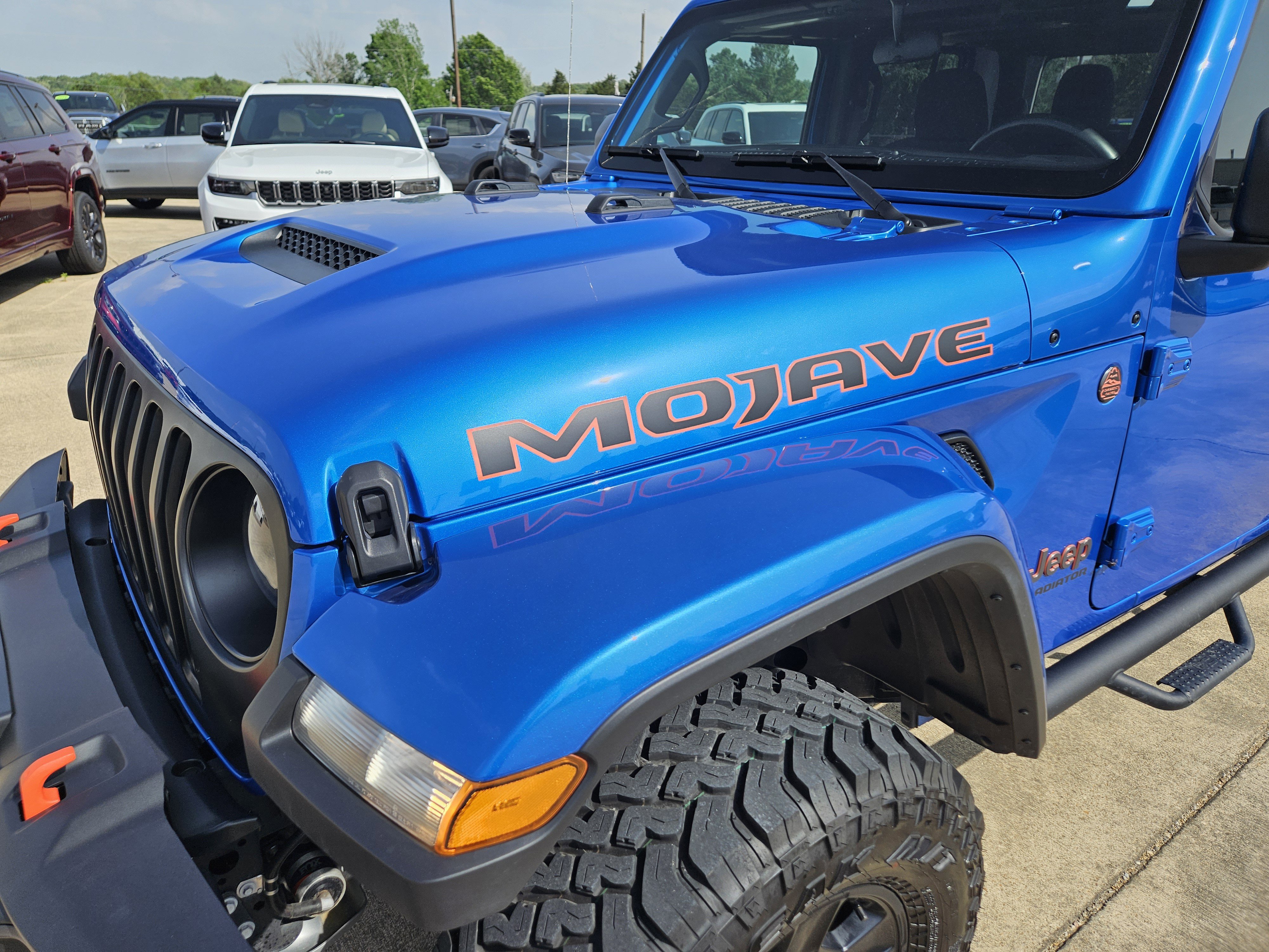 Used 2021 Jeep Gladiator Mojave w/ Trailer Tow Package AWD/4WD image 11