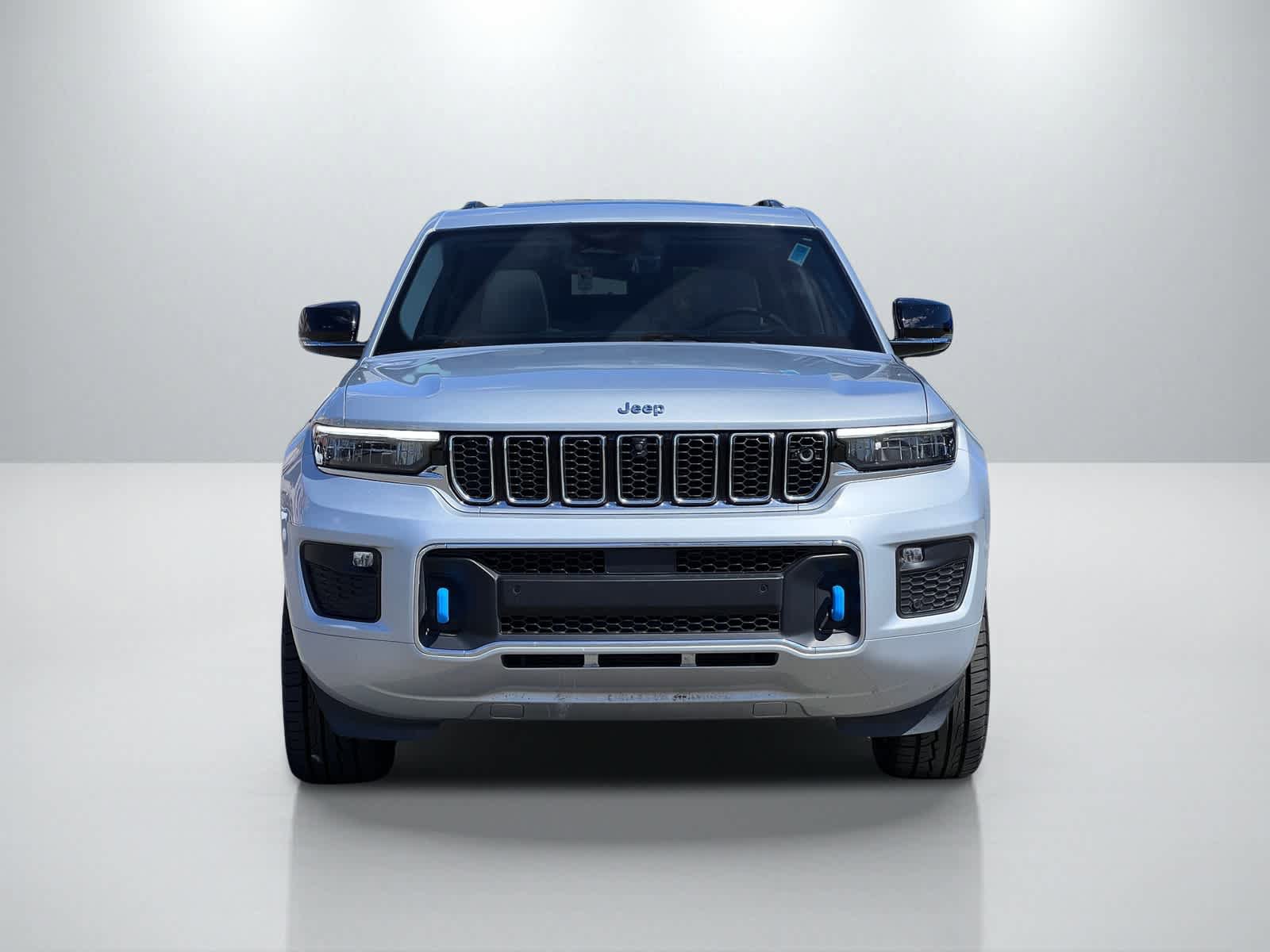 Used 2022 Jeep Grand Cherokee Overland w/ Advanced Protech Group III AWD/4WD image 11