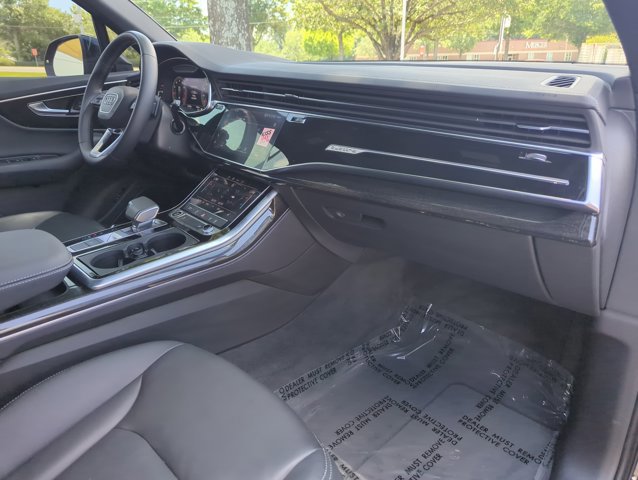 Used 2025 Audi Q7 2.0T Premium AWD/4WD image 29