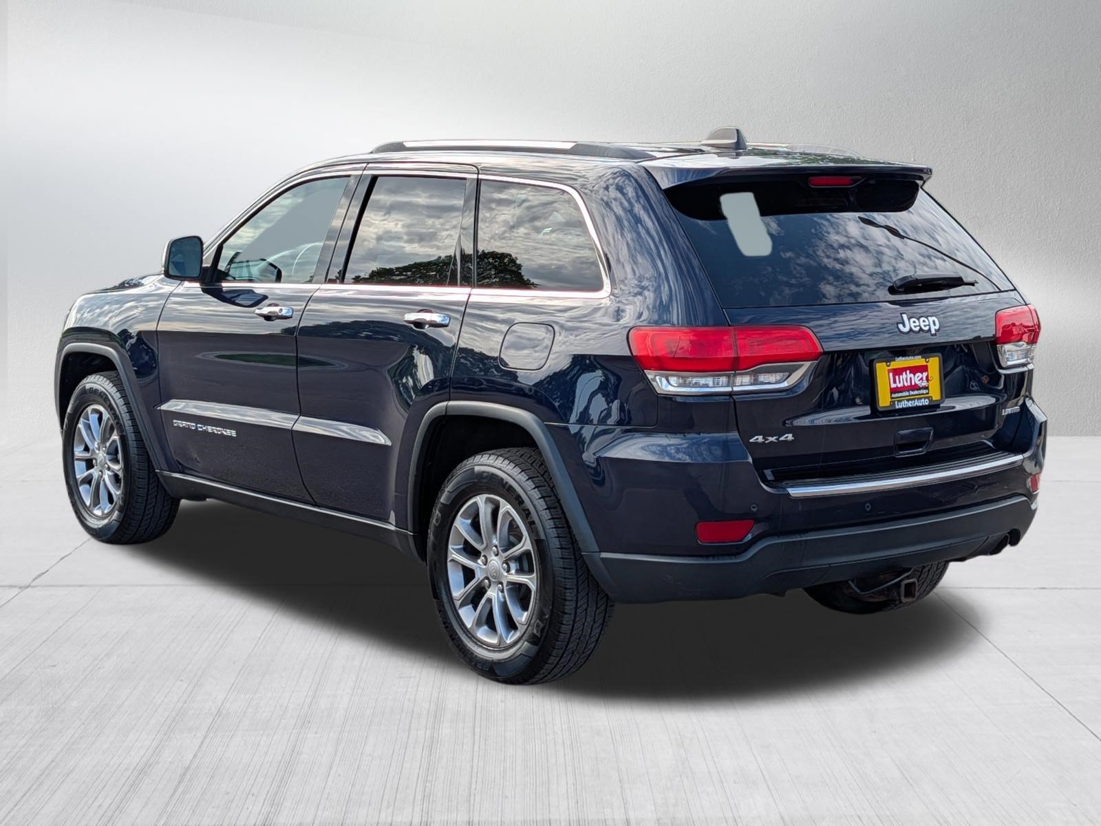 Used 2016 Jeep Grand Cherokee Limited AWD/4WD image 5