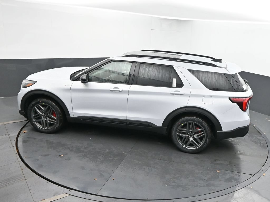 New 2026 Ford Explorer ST-Line w/ ST-Line Street Pack AWD/4WD image 39