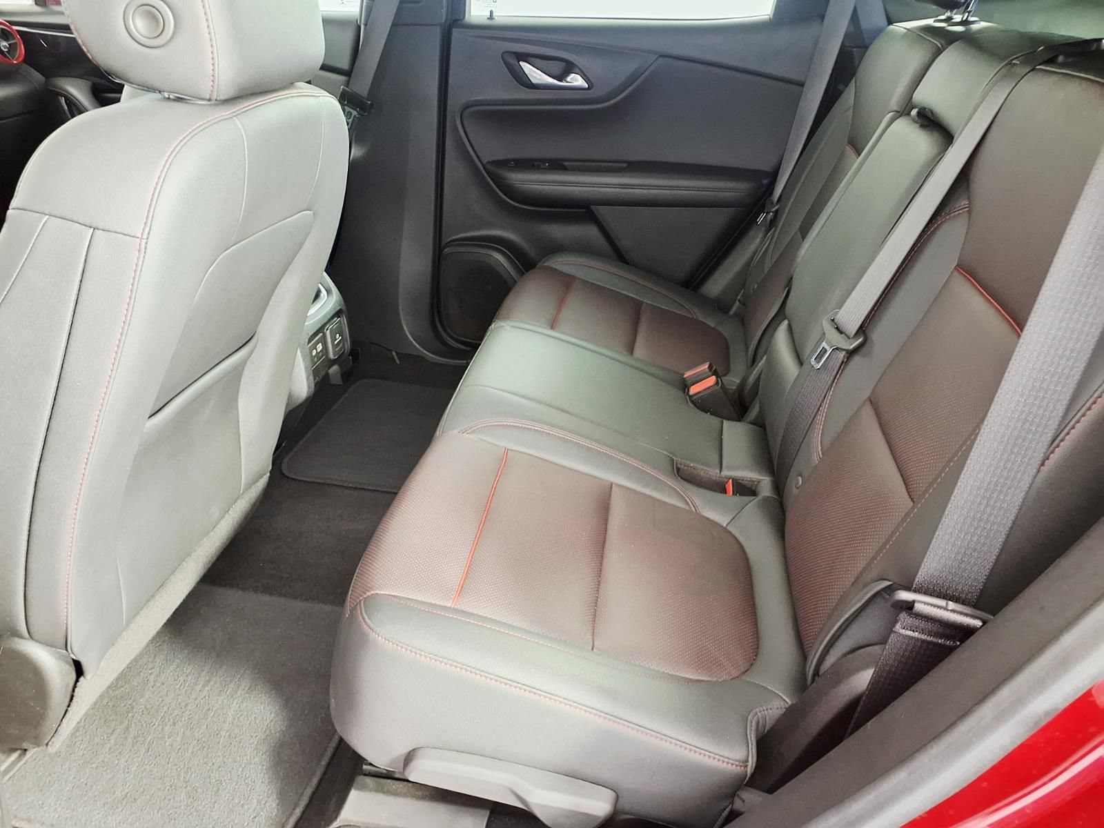 Used 2021 Chevrolet Blazer RS w/ Enhanced Convenience Package FWD image 10