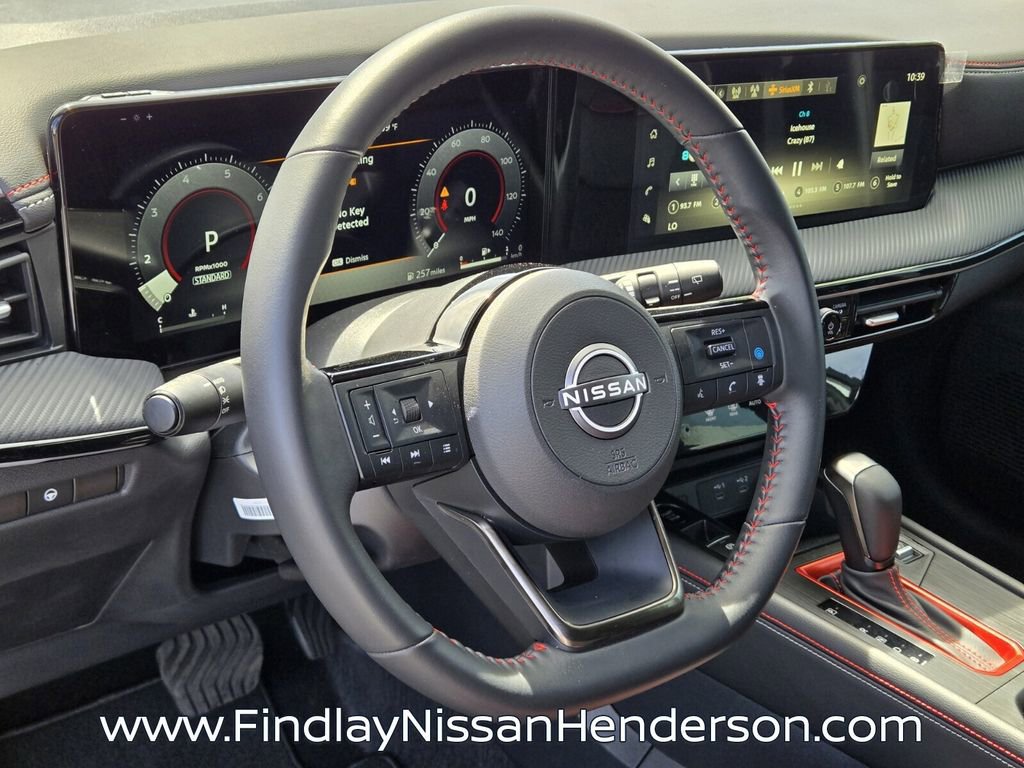 Used 2025 Nissan Kicks SR AWD/4WD image 23