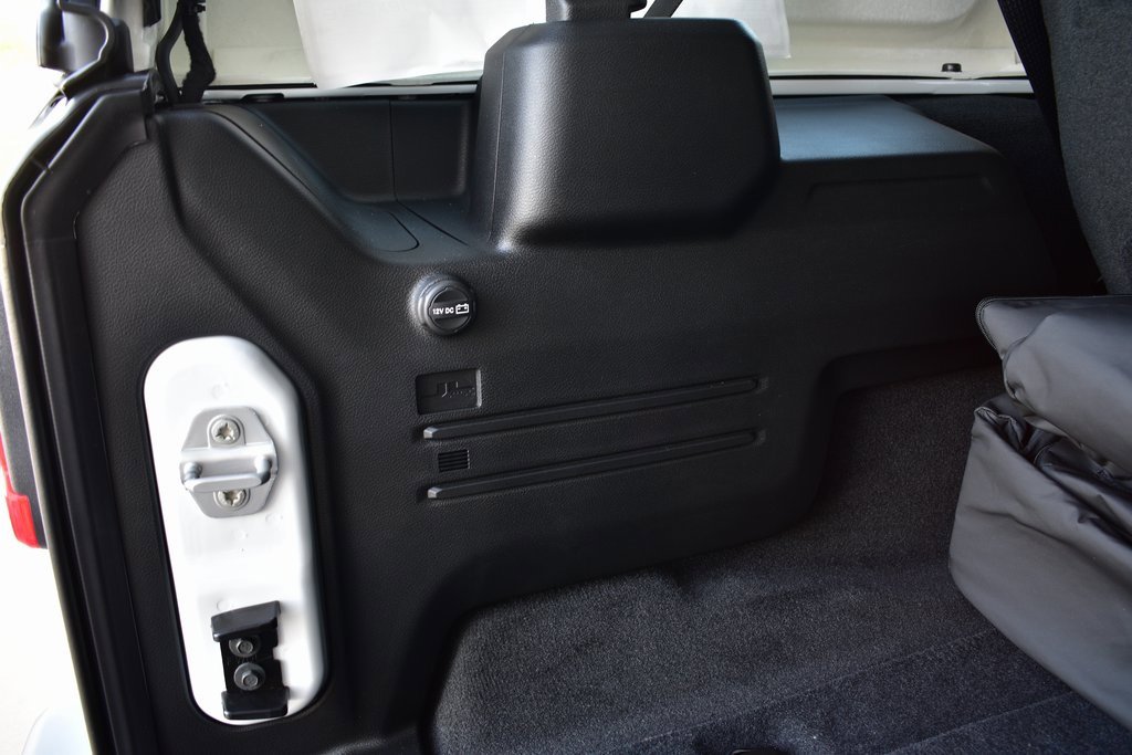 New 2025 Jeep Wrangler Sahara image 28