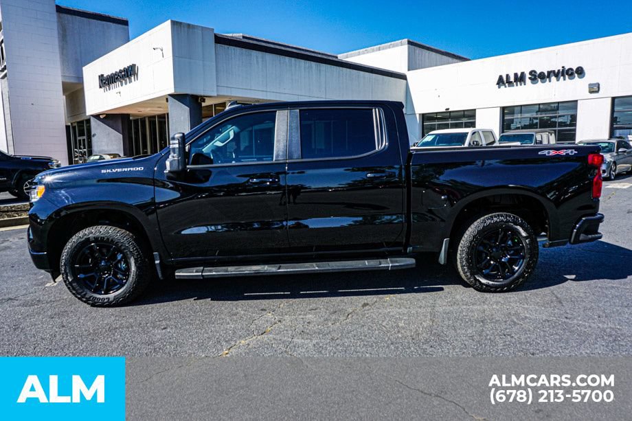 Used 2024 Chevrolet Silverado 1500 RST w/ Convenience Package II AWD/4WD image 6