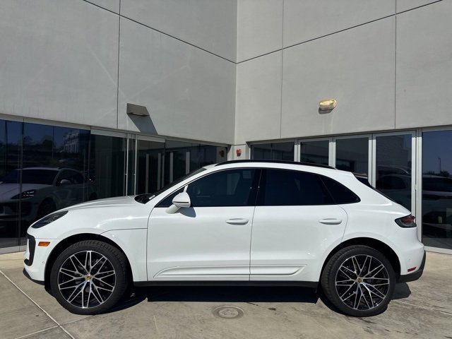 Used 2022 Porsche Macan image 4