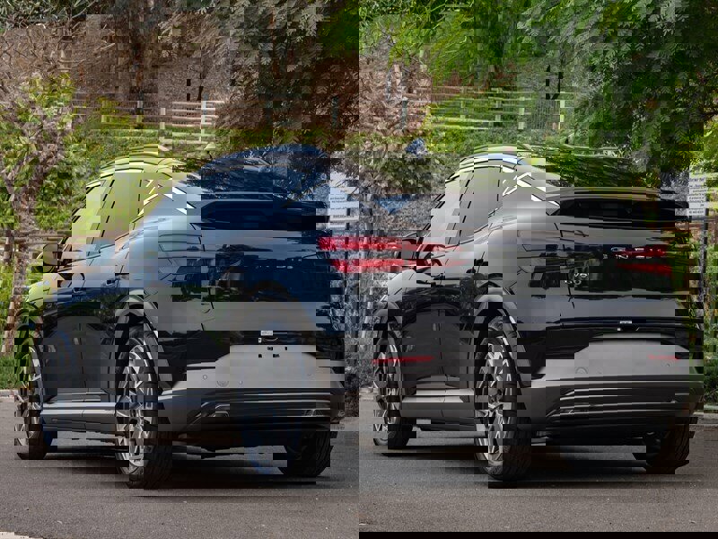 Used 2025 Genesis GV60 RWD image 6