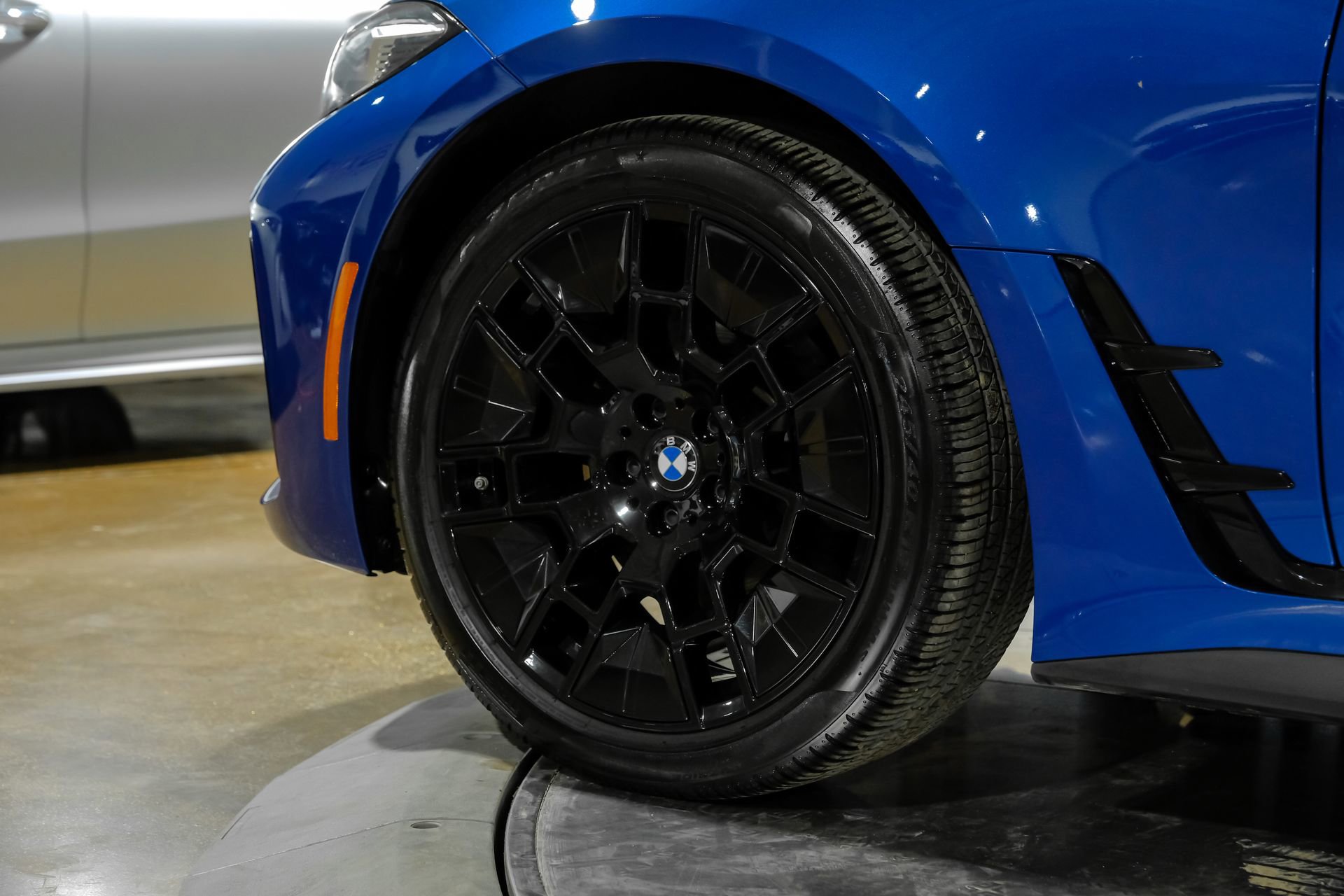 Used 2025 BMW 430i xDrive w/ M Sport Package image 61