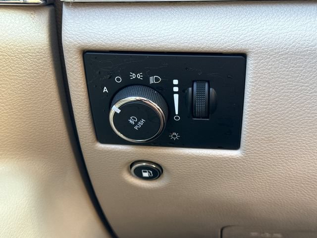 Used 2021 Jeep Grand Cherokee Limited w/ Premium Lighting Group AWD/4WD image 37