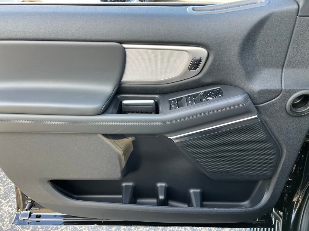 New 2026 Ford Expedition Active image 17