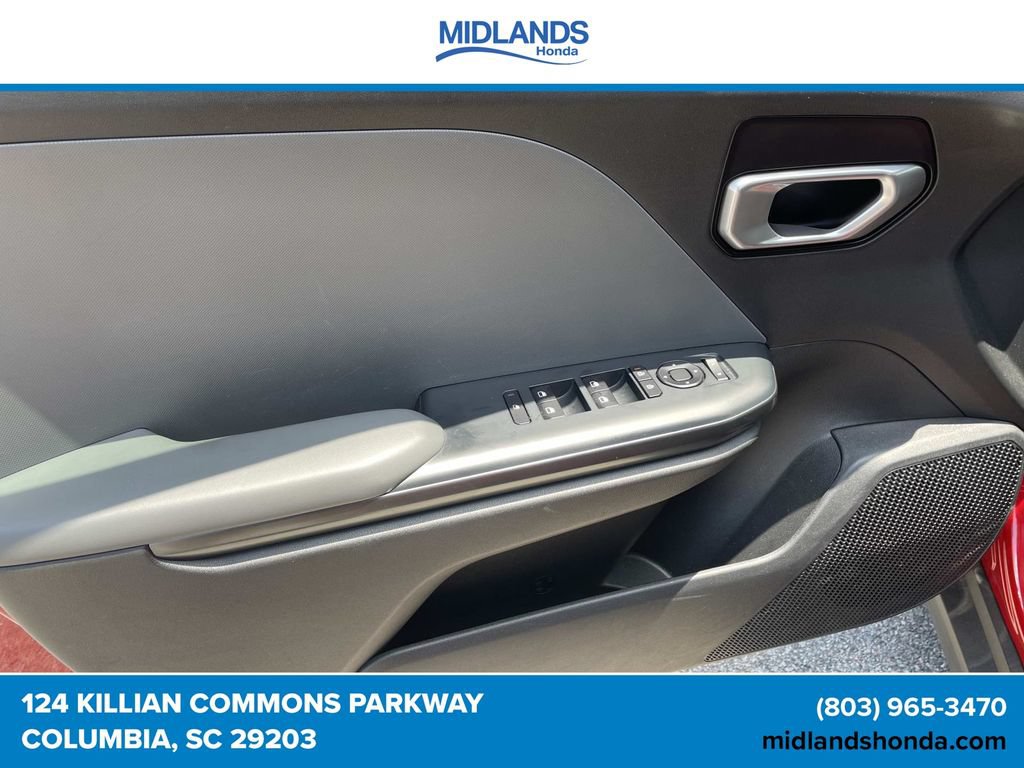 Used 2025 Kia K4 FWD image 13