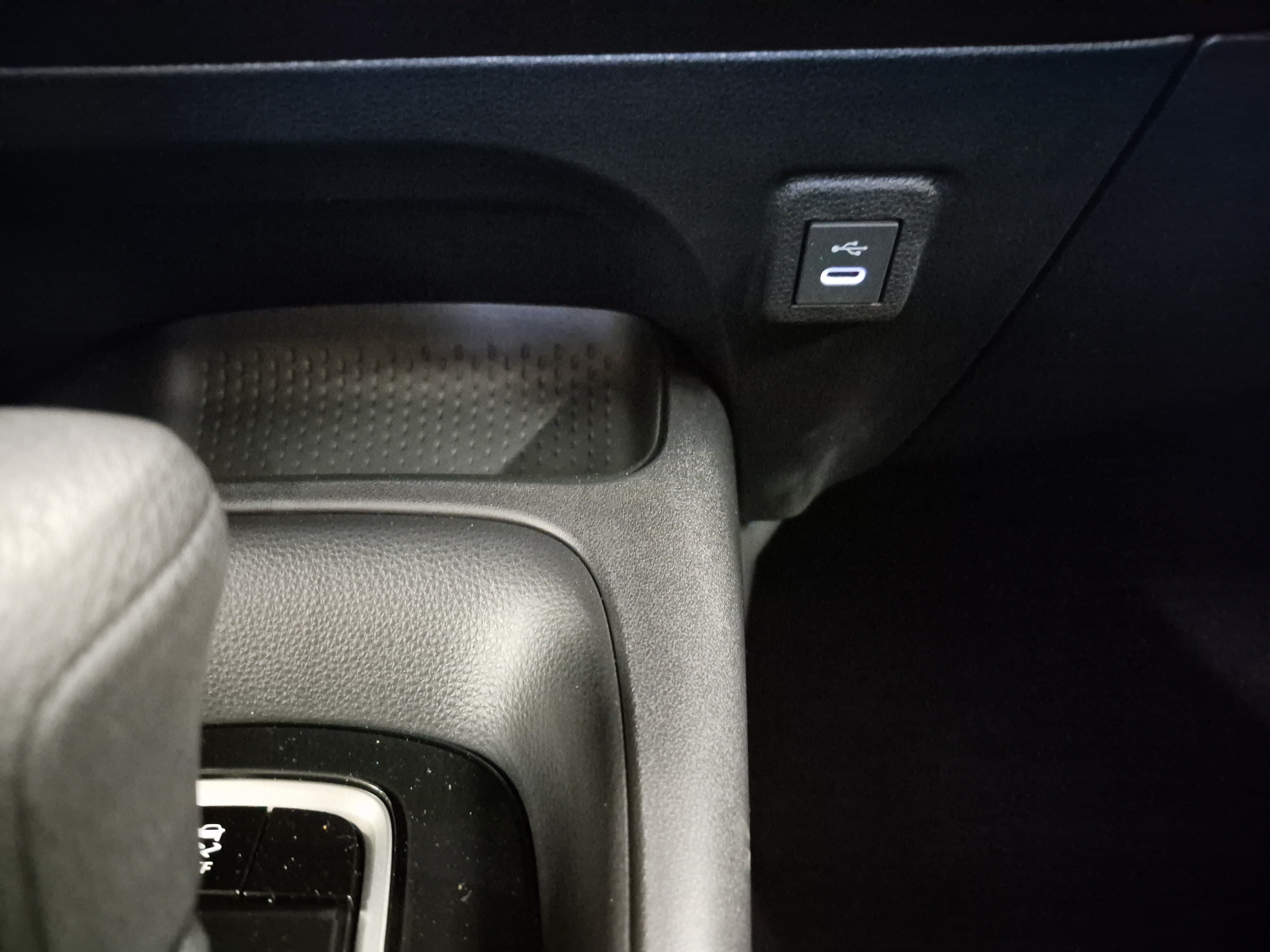 Used 2026 Toyota Corolla LE FWD image 29